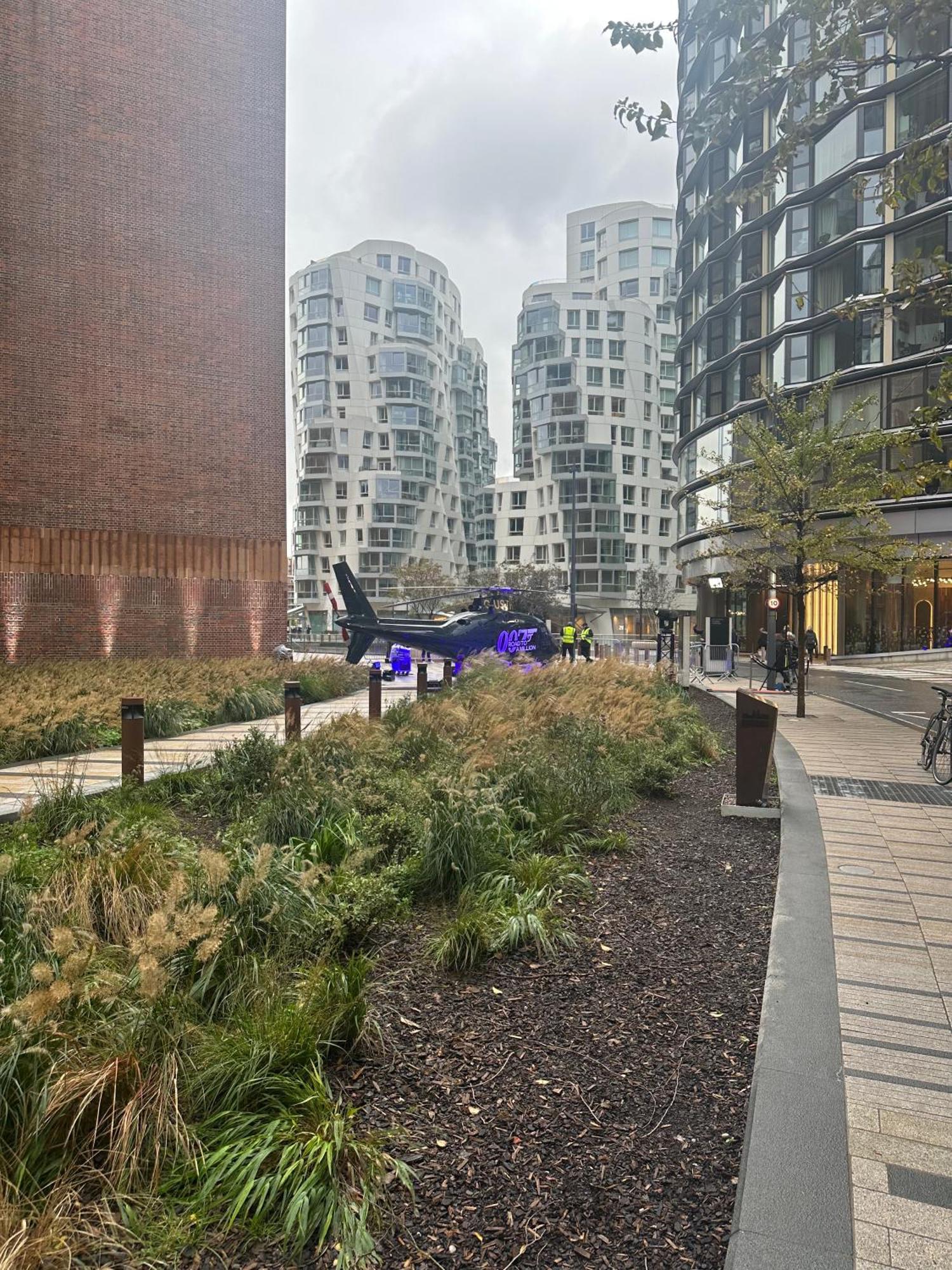 ロンドンBattersea Power Stationアパートメント エクステリア 写真